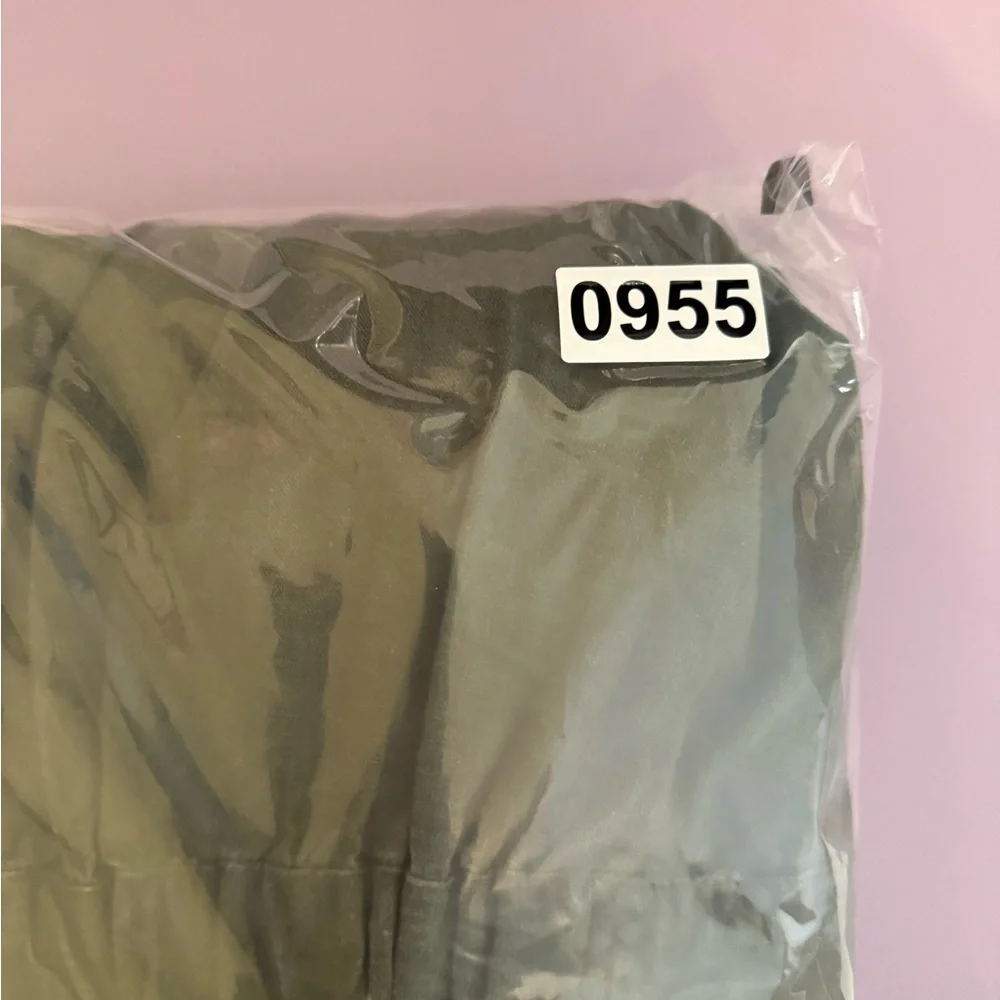 Banana‎ Republic Linen Blend Safari Long Sleeve Romper